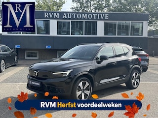Volvo XC40 Recharge Plus 70 kWh VAN: € 32.900- VOOR: € 30.877,- UW HERFSTVOORDEEL: € 2.023-| SOH 92%| ADAPTIVE CRUISE| ELEK. ACHTERKLEP| STOEL + STUURVERWARMING| DODE HOEK SENSOR|