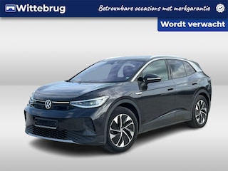 Volkswagen ID.4 Pro 77 kWh 204pk / Panorama dak / LM 19 inch / Interieur + / IQ LED / Trekhaak