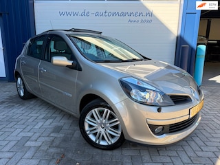Renault Clio 1.6-16V Initiale AUTOMAAT 5-drs / LEER / DAK / CRUISE / orig 57.497 km!