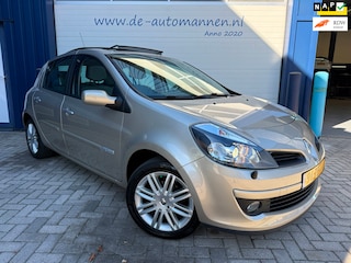 Renault Clio 1.6-16V Initiale AUTOMAAT 5-drs / LEER / DAK / CRUISE / orig 57.497 km!