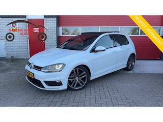 Volkswagen Golf 1.4 TSI Highline R-LINE / AUTOMAAT / PANORAMADAK / STOELVERW / XENON / KEYLESS / PDC / CRUISE / NL-AUTO