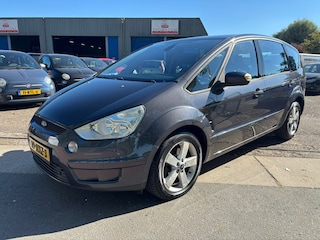 Ford S-MAX 2.0-16V