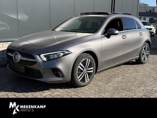 Mercedes-Benz A-klasse 250 e Business Line 17"/Panoramadak/Adaptieve cruise/Dodehoek/Stoelverwarming/LED/PDC v+a/Apple Carplay & Android Auto
