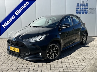 Toyota Yaris 1.5 Hybrid Business Plus Navigatie Camera Clima Led Koplampen Lm Velgen Dab ACC Keyless NL Auto Dynamic