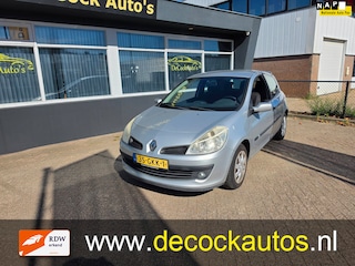 Renault Clio 1.2-16V Dynamique/TREKHAAK