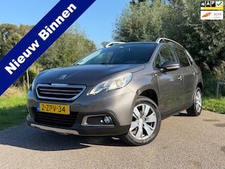 Peugeot 2008 1.2 PureTech Style / Automaat / Nieuwe distributieriem 11-2025 / Navigatie / Climate Control