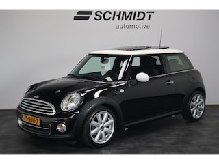 Mini Cooper 3-Deurs 1.6 Business Line | Panoramadak | Airco | 17"