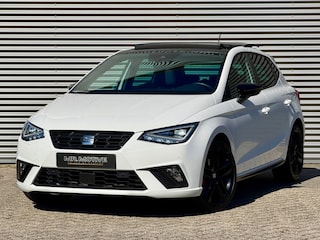 Seat Ibiza 1.5 TSI FR Black Edition DSG | Panorama | Keyless | Navigatie | Dealer Onderhouden | 18"