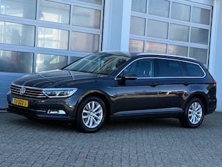 Volkswagen Passat 1.6 TDI 120PK Comfortline Aut. Navi Camera Trekhaak NW APK!