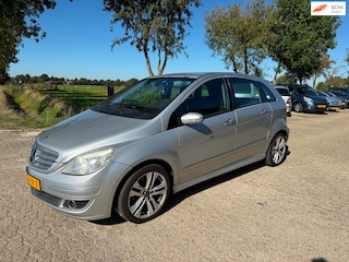 Mercedes-Benz B-klasse 170 Automaat ! Nieuwe APK !