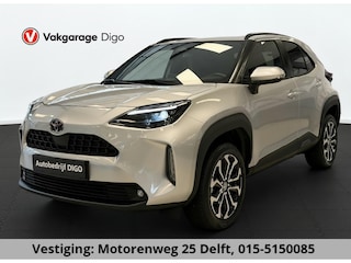 Toyota Yaris Cross 1.5 HYBRID DYNAMIC SILVERLINE GARANTIE 2035 NAVIGATIE . STUUR EN STOEL VERWARMING . ADAPTIEVE CRUICE CONTROL .