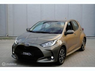 Toyota Yaris 1.5 Hybrid Dynamic 10.577 KM