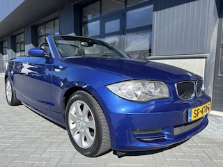 BMW 1-serie Cabrio 118i Executive Leer