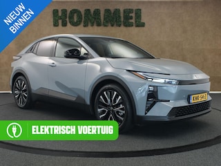 Toyota C-HR First Edition 77 kWh - ORIGINEEL NEDERLANDSE AUTO - DEMO VOERTUIG! - ELEKTRISCHE ACHTERKLEP - DODEHOEKDETECTIE - STOEL/STUURVERWARMING - KEYLESS ENTRY/START - NAVIGATIESYSTEEM FULL-MAP - CLIMATE CONTROL - ADAPTIEVE CRUISE CONTROL - PARKEERSENSOREN VOOR EN ACHTER - 2X DRAADLOZE TELEFOONLADER