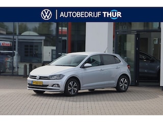 Volkswagen Polo 1.0 TSI Comfortline 15" lmv pdc voor en achter spiegel pakket navigatie privacy glas licht en regensensor 4 seizoenen banden ACC stoelverwarming