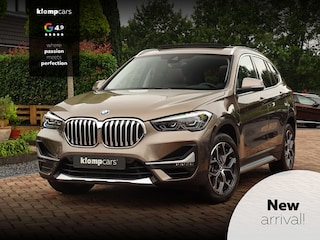 BMW X1 xDrive25i X-line | Stuurverw. | KeylessEntr. | 230PK! | Schuifdak | Unieke kleur!