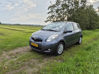 Toyota Yaris 1.3 VVTi Dynamic
