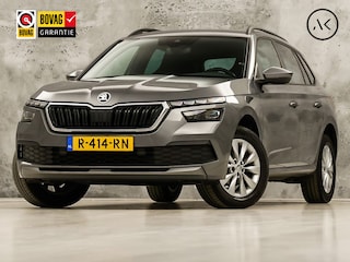 Skoda Kamiq 1.0 TSI Sport Automaat (KUIPSTOELEN, VIRTUAL COCKPIT, APPLE CARPLAY, GROOT NAVI, STOELVERWARMING, ADAPTIVE CRUISE, GETINT GLAS, ZWART HEMEL, NIEUWSTAAT)