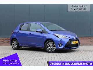 Toyota Yaris 1.5 Hybrid Dynamic I Dealer onderhouden I Navigatie I NL-auto