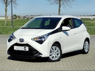 Toyota Aygo 1.0 VVT-i X-Wave | Camera | Navigatie | Bluetooth