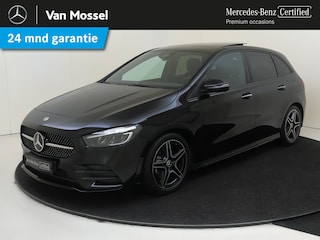 Mercedes-Benz B-klasse 180 AMG Line Panoramadak / Keyless / Nightpakket / Parkeercamera / Sfeerverlichting /