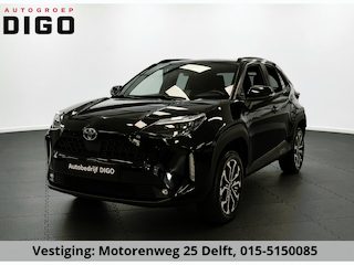 Toyota Yaris Cross 1.5 HYBRID DYNAMIC LUXURY BLACKSTYLE GARANTIE2035! NAVIGATIE . STUUR EN STOEL VERWARMING . PARKEERSENSOREN VOOR & ACHTER  .