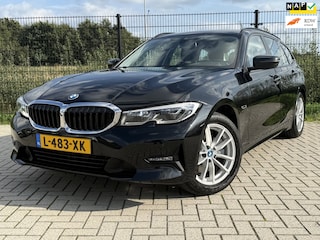 BMW 3-serie Touring 320e Business Edition Plus | Camera | Laser | Stoelverwarming | Carplay |