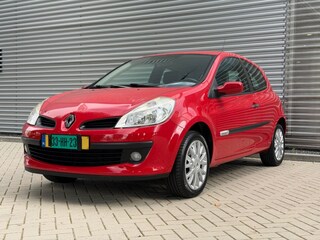 Renault Clio 1.2-16V SPEC. RIP CURL AIRCO/LM VELGEN LAGE KM !!