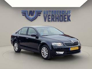 Skoda Octavia 1.4 TSI Greentech Ambition Business Trekhaak - Navi