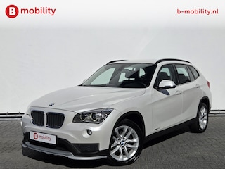 BMW X1 sDrive20i Executive Automaat 'mineral-weiss' Trekhaak 1800kg | Xenon | Navigatie | Cruise Control | NL Auto!