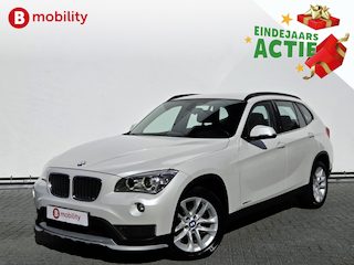 BMW X1 sDrive20i Executive Automaat 'mineral-weiss' Trekhaak 1800kg | Xenon | Navigatie | Cruise Control | NL Auto!