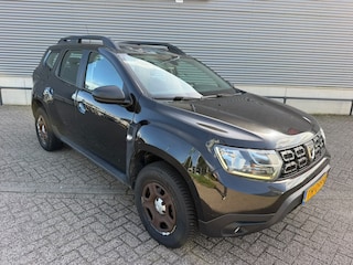 Dacia Duster **Dacia Duster 1.2 TCe Comfort | 2018 | Nieuwe APK | Ruime SUV | Zwart | Benzine | Handgeschakeld**