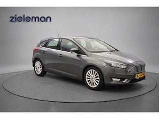 Ford Focus 1.0 Titanium Edition - Navi, Clima, Trekhaak, cruise