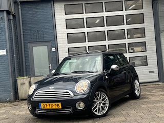 Mini Cooper 1.6 Cooper Chili | Clima | Pano | APK