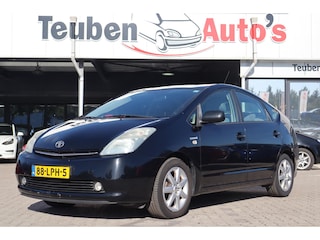 Toyota Prius 1.5 VVT-i Tech Edition | Navigatie | Camera | Cruise | Clima | Dealer onderhouden