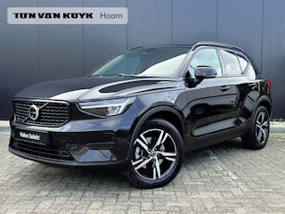 Volvo XC40 2.0 B4 Plus Dark 360 camera / Harman Kardon/ 2 elektrische stoelen / intellisafe / climate line/ leer/ trekhaak / all season banden