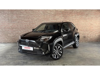 Toyota Yaris Cross 1.5 Hybrid 115 Team D. Winter pakket / Safety Pakket / Afn. Trekhaak / Marter Afweer ( Toyota) / CarPlay Wireless /Camera / PDC voor en achter