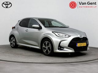 Toyota Yaris 1.5 Hybrid 115 Dynamic | Dodehoek detectie | Parkeersensoren voor/achter | Stoel-/stuurverwarming | Apple Carplay / Android Auto | Adaptive Cruise | Clima | Keyless | Camera | 16 inch