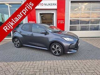 Toyota Yaris 1.5 Hybrid Dynamic Limited met stoel- en stuurverwarming