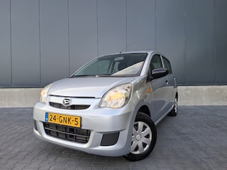 Daihatsu Cuore 1.0 Premium | NAP | 5 deurs | Stuurbekrachtiging | ISO fix | Zuinig