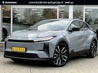 Toyota C-HR First Edition 77 kWh l 20 inch velgen l elektrische achterklep l verwarmde stoelen en stuurwiel