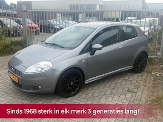 Fiat Punto Grande 1.4-16V Sport 120PK NL AUTO NAP! NIEUW DISTRIBUTIE! AIRCO ECC l ELEK PAKKET l LMV l MTF STUUR! ZELDZAAM MOOI!
