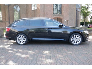 Skoda Superb Combi 1.4 TSI PHEV( SOH 93.4%) TREKHAAK-BOVAG