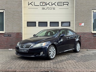 Lexus IS 250 Business Dealer onderh.|1e eigenaar|Camera|Trekhaak|Parkeersensoren