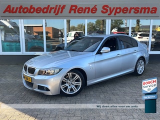 BMW 318i Corporate Lease | M Pakket | Parkeersensoren | Bluetooth | Navi