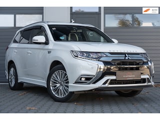 Mitsubishi Outlander 2.4 PHEV S-Edition 4WD|GARANTIE 2027|Pano |Vol Leder