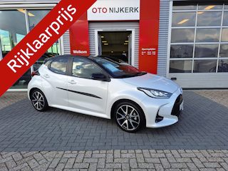 Toyota Yaris 1.5 Hybrid Executive *Met Trekhaak!*