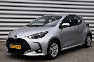 Toyota Yaris 1.5 HYBRIDE ACTIVE / ADAP. CRUISE / P.CAMERA / APPLE/ANDROID AUTO