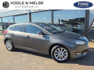 Ford Focus 1.0 EcoBoost 5-deurs Titanium | Carplay | Trekhaak | Nwe Distributie!