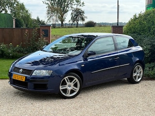 Fiat Stilo 1.4-16V Actual *NW KOPPELING+LEDER+AIRCO+17 INCH*